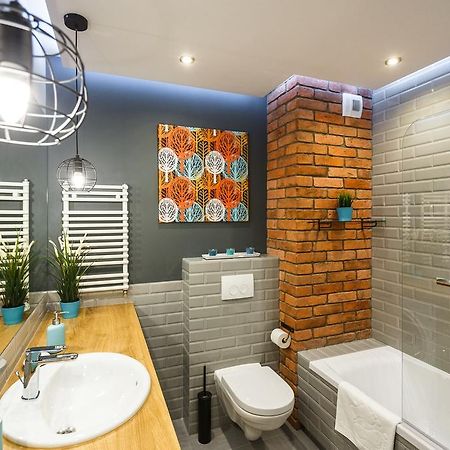 Apartament Em Klimatyzacja&Parking Жешов Екстериор снимка