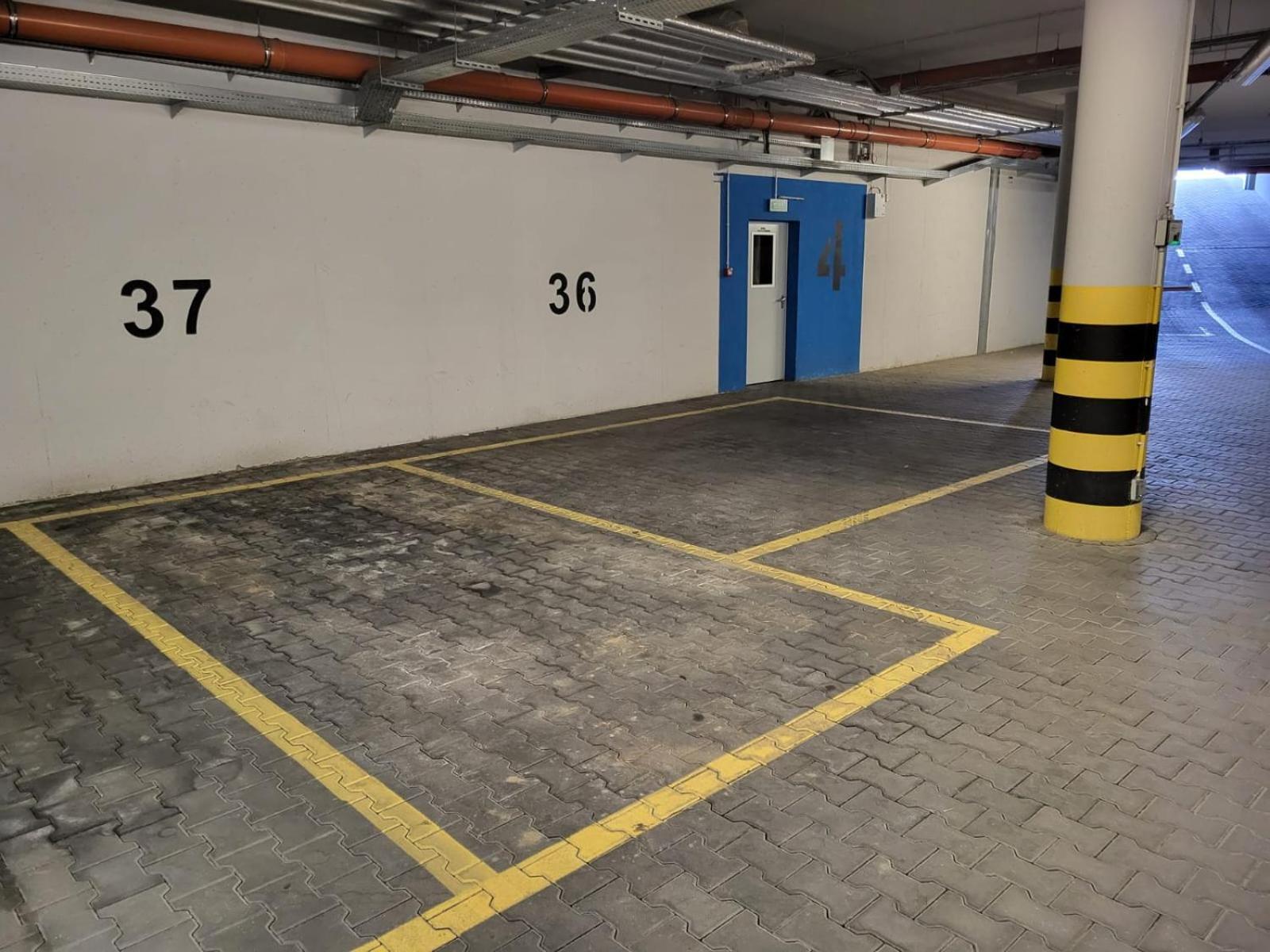 Apartament Em Klimatyzacja&Parking Жешов Екстериор снимка