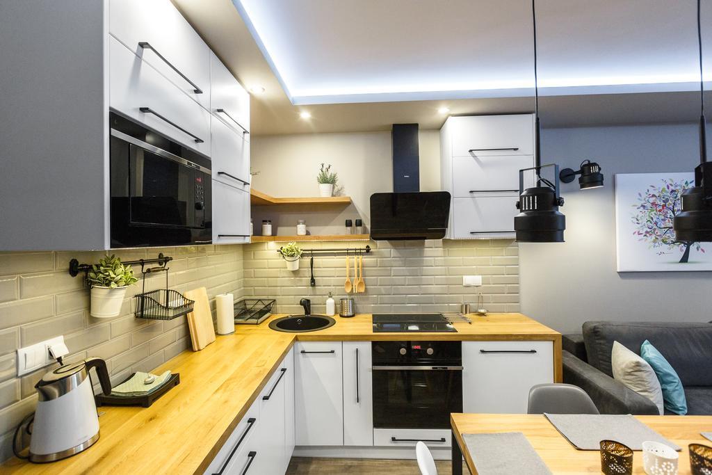 Apartament Em Klimatyzacja&Parking Жешов Екстериор снимка