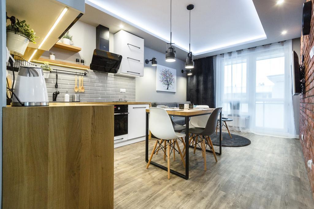 Apartament Em Klimatyzacja&Parking Жешов Екстериор снимка